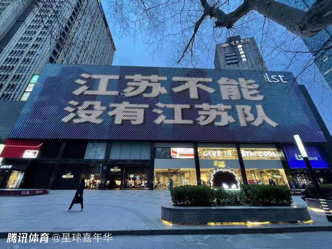 所以我们强调的是对原作核心的重视度,在人物角度,角色角度,怎么吸引非网文受众,和观众产生共情